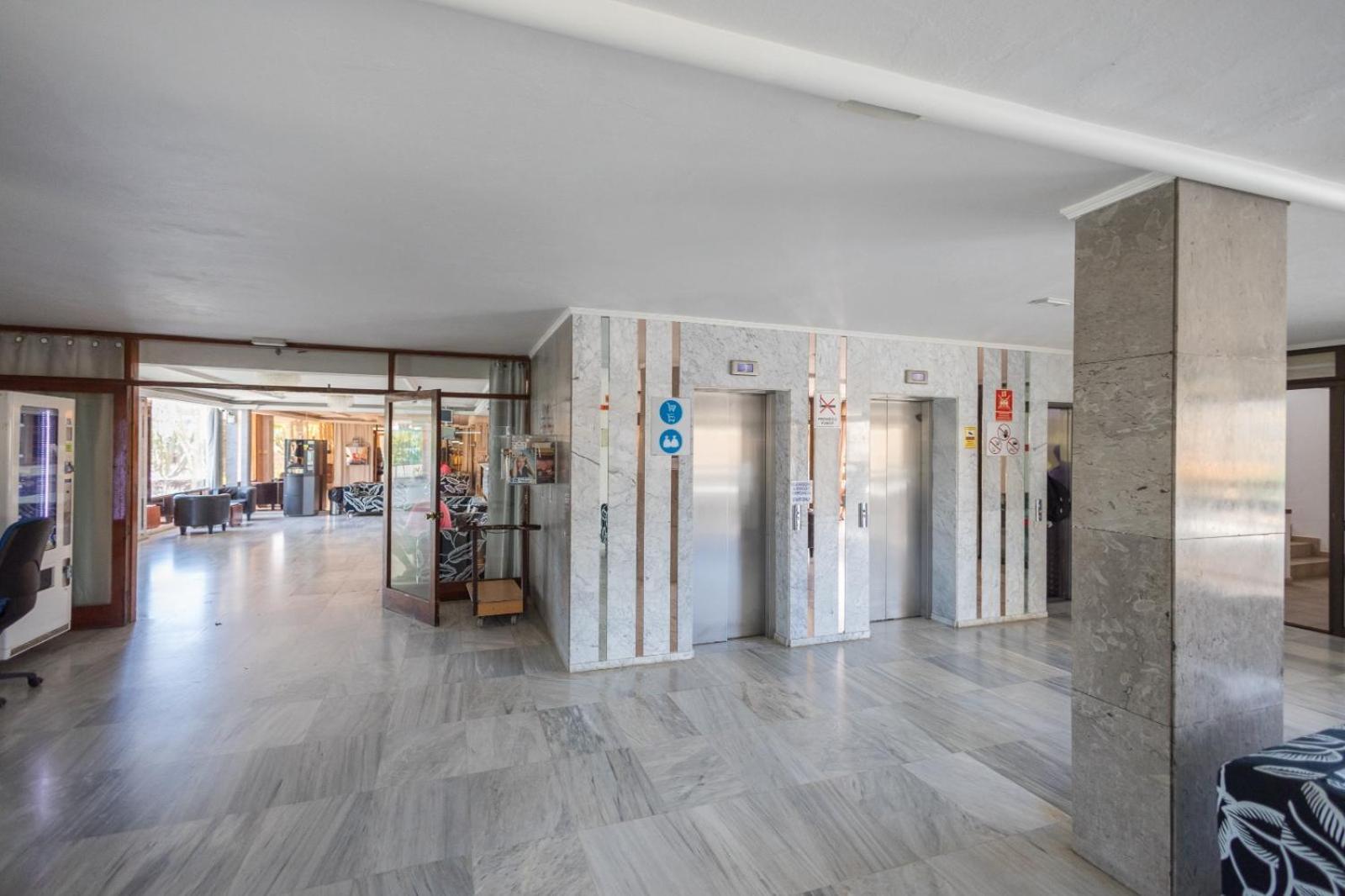 Lightbooking Las Arenas Playa Del Ingles Las Palmas / Gran Canaria Exterior foto